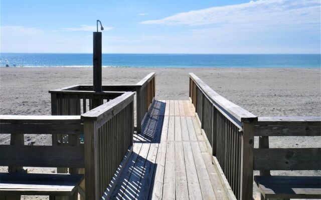 Allston Pawleys Island - 4 Br Home