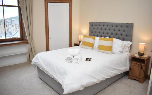 East Claremont - beautiful 2BR apartment in Central Edinburgh