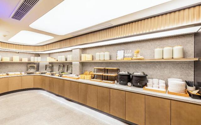 Ji Hotel Xiangyang Tangcheng Shengli Street