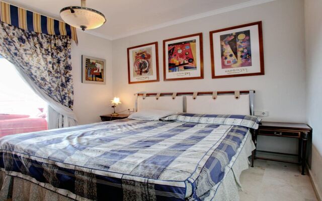 Luxurious Penthouse Puerto Banus