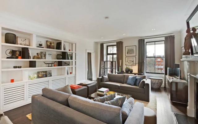 Stylish 2 bed Apartment in Cadogan Square