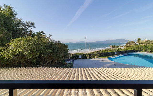 Apto Charmoso Vista Mar em Canasvieiras EMP2201