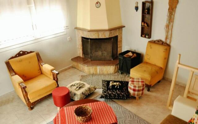 TasoulasHome 1-μονοκατοικια με αυλη