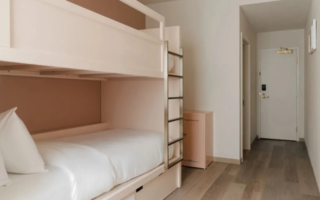 FOUND Hotel Miami Beach