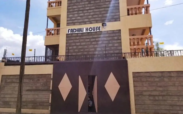 Lux Suites Fadhili House Naivasha