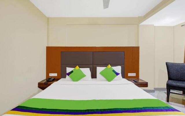 Itsy By Treebo - Howard International