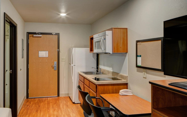 WoodSpring Suites Columbus NE I-270 Airport