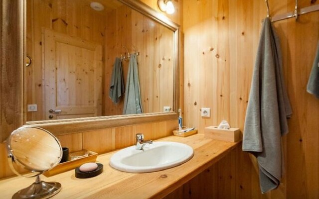 House With 5 Bedrooms in Arès, With Enclosed Garden
