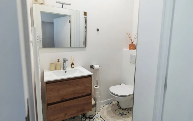 Central Ghent Stylish 1BR&1LR Apt WIFI