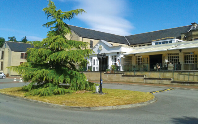 Gomersal Park Hotel & Leisure Club