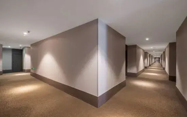 Hanting Hotel (Xiamen Wenzao Subway Station)