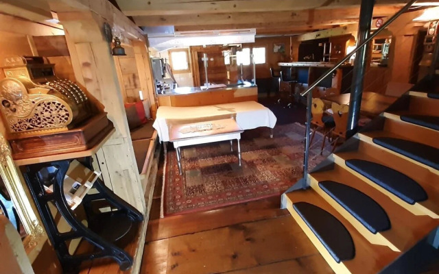 Karis Sch r Lenk in Lenk