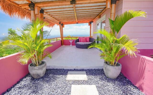 PinkCoco Uluwatu - for Cool Adults Only