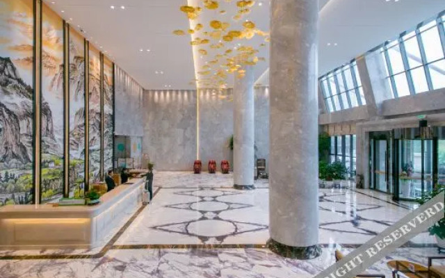 Vienna International Hotel (Wuhan Workers' Culture Palace Jiyuqiao Metro Station)