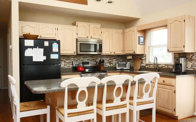 Heron Pointe by Oak Island Accommodations