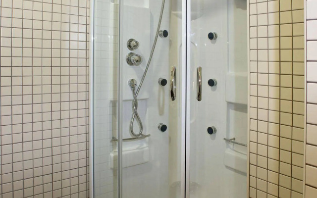 Riversuites
