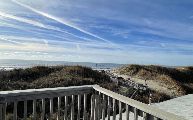 20 Ocean Odyssey Studio Bedroom Condo by RedAwning