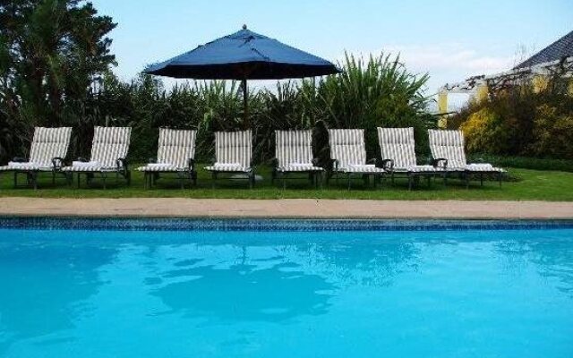 Lyngrove Wines & Guesthouse