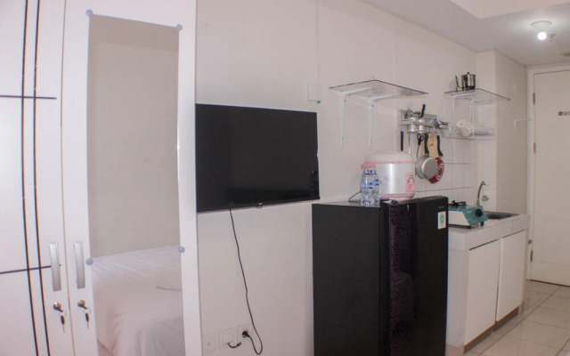 Modern And Cozy Studio At Springlake Summarecon Bekasi Apartment
