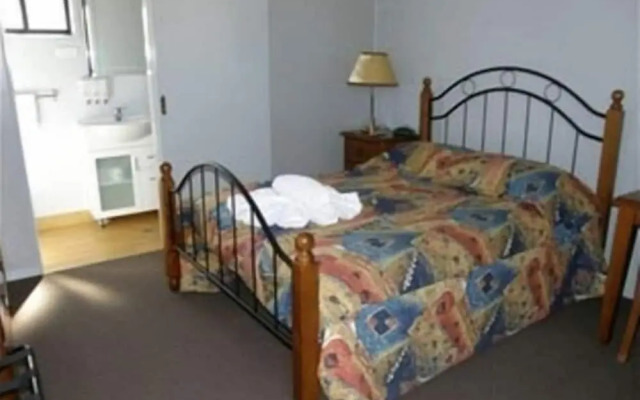 Coal 'n' Cattle Hotel Motel - Moura