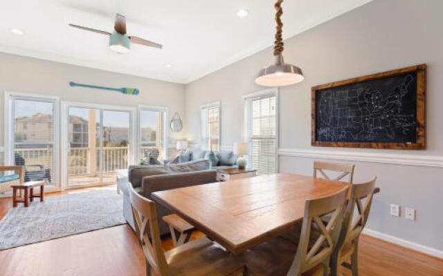 91 Waters Edge Folly Charm