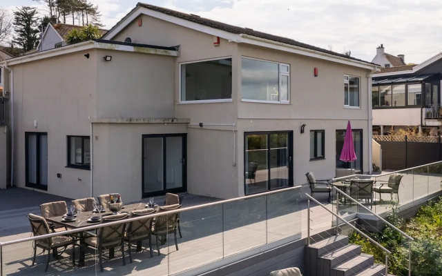 Pen Gar - Sea Views EV Charger