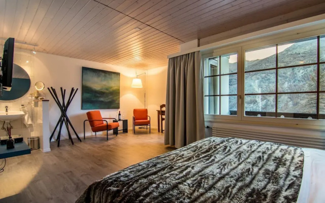 Waldhotel Fletschhorn - Panoramic Retreat in Saas Fee