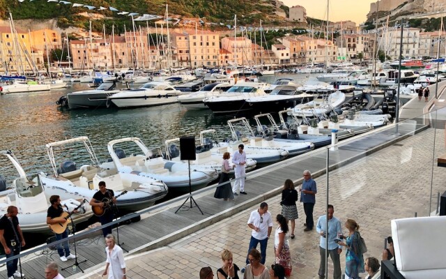 Le Centre Nautique Suites