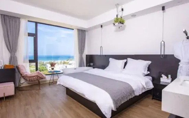 Weizhou Island White House Hotel