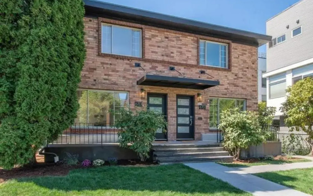 The Ballard Socialite