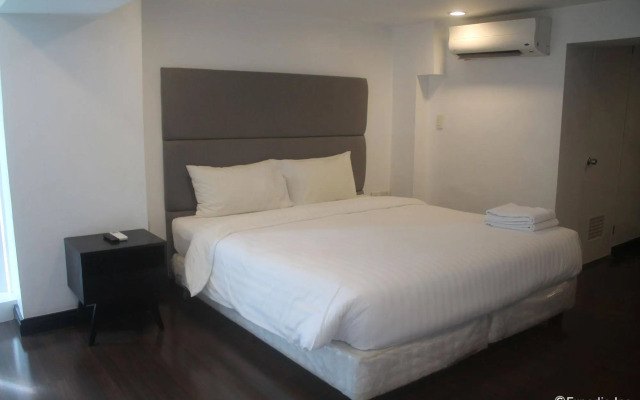 F1 Suites at Fort Palm Spring