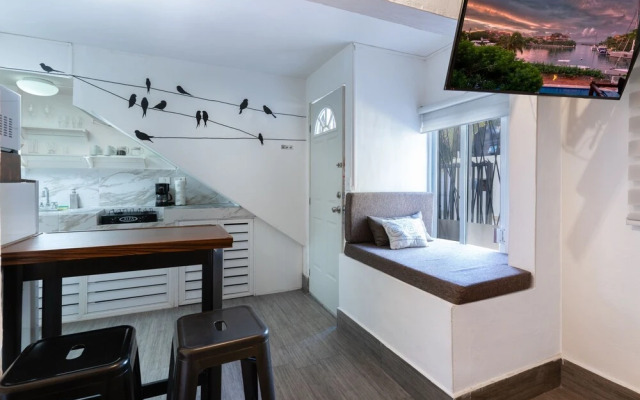 Marvelous Studios in PDC 5 min Beach