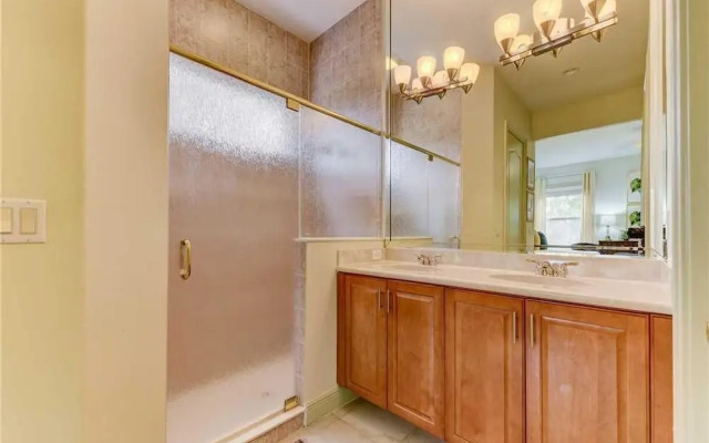 Sea Star Palace - Six Bedroom Home