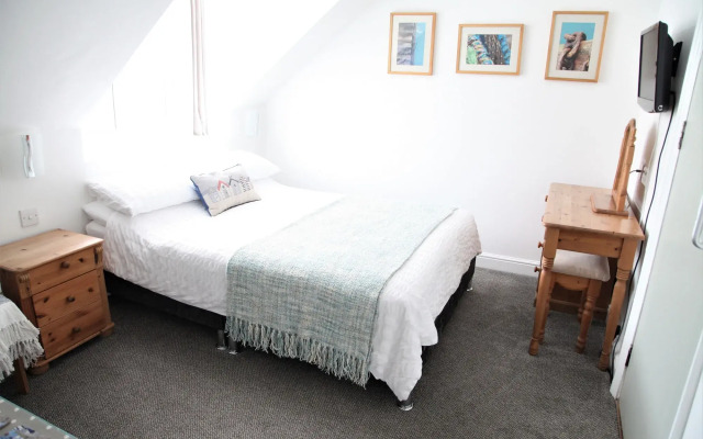 Summer Breeze Guest House