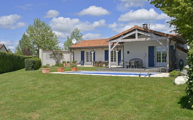 Tasteful villa with Wi-Fi, located in natural surroundings