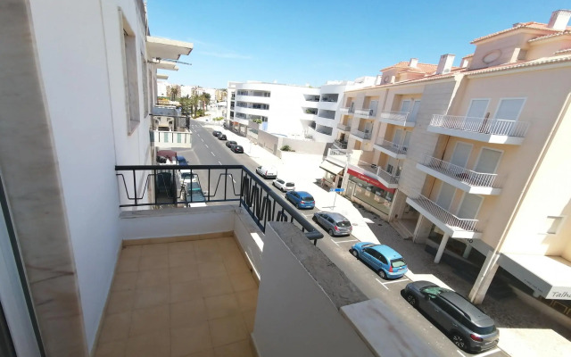 B53 - Vasco da Gama Top Floor Apartment
