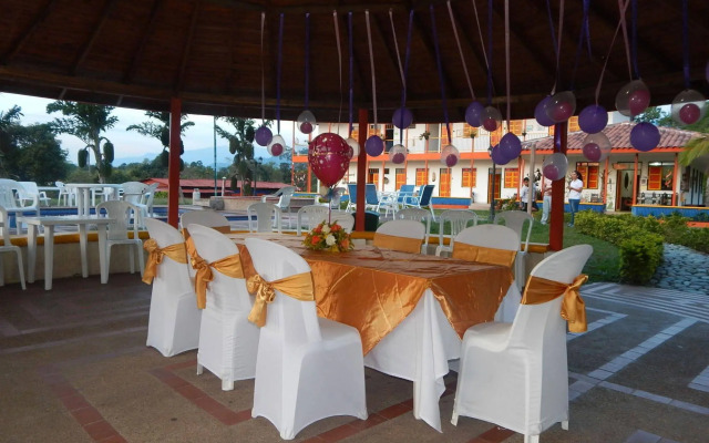 Finca Hotel La Rivera