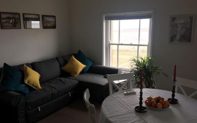 Moray Beachside Apartments