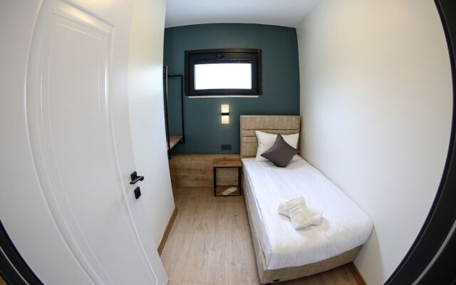 Mia Mia Suites Apart-Hotel