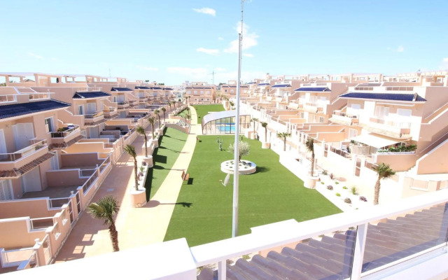 Penthouse Punta Prima Indoor & outdoor pool