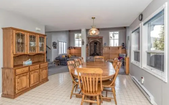 Sunset Peak - 3 Bed / 4 Bath Home