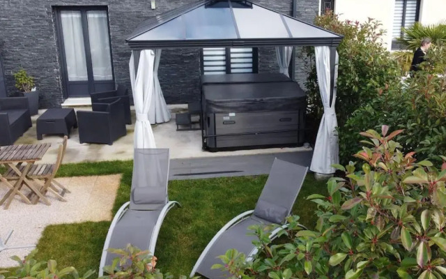 TOPAZE Nuitée Romantique avec Jacuzzi