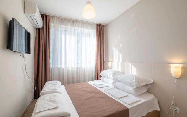 Blue Label Apart House