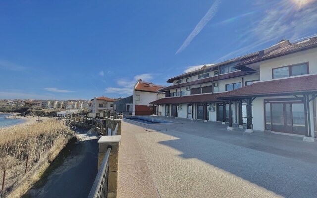 SH Holidays & Health ltd.