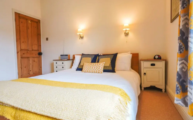 Cloudberry Cottage