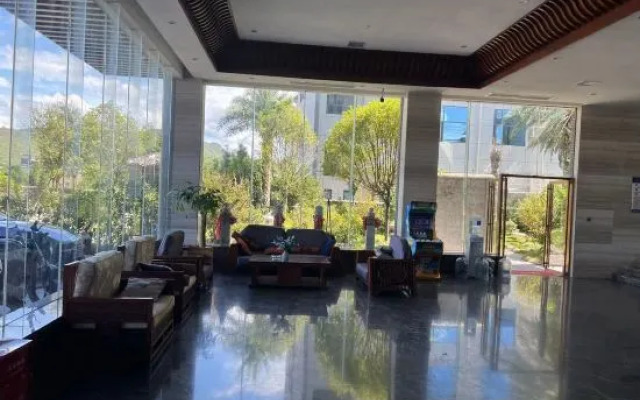 Junlun Hot Spring Hotel