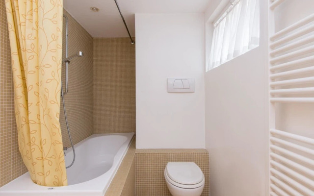 RSH Lucina Design Terrace Apartment