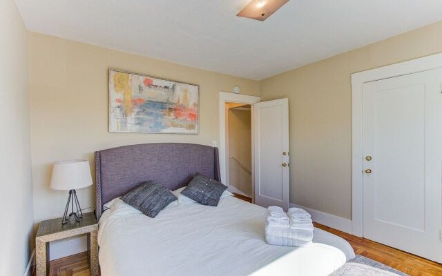 Woolsey Street - 2 Br Home