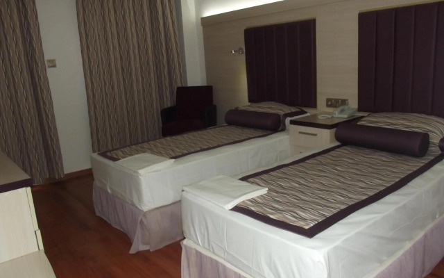Bronze Hotel