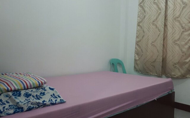 OYO 706 Bt Realty